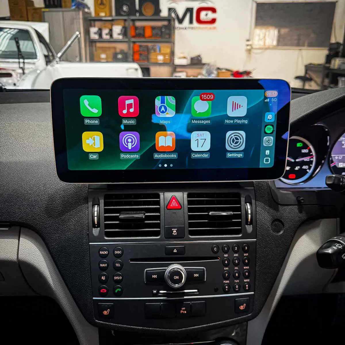 Mercedes-Benz C-Class CarPlay screen retrofit installation